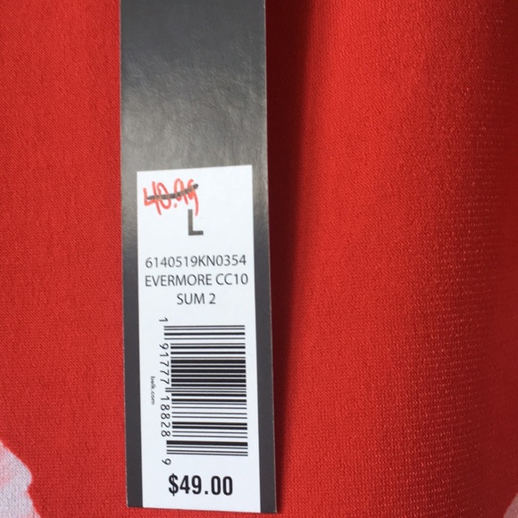 Top - Picture 2 of 4